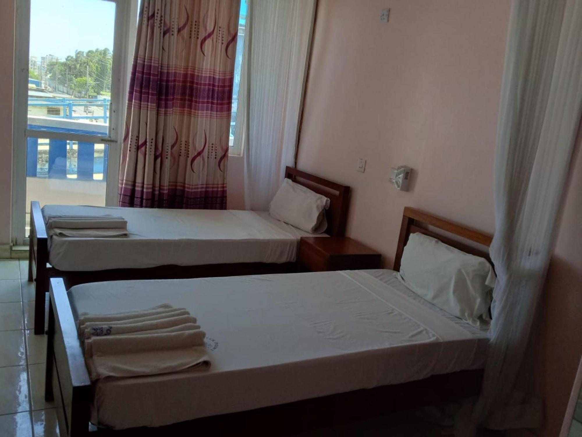 Checkpoint Inn Hotel, Mombasa Exterior photo