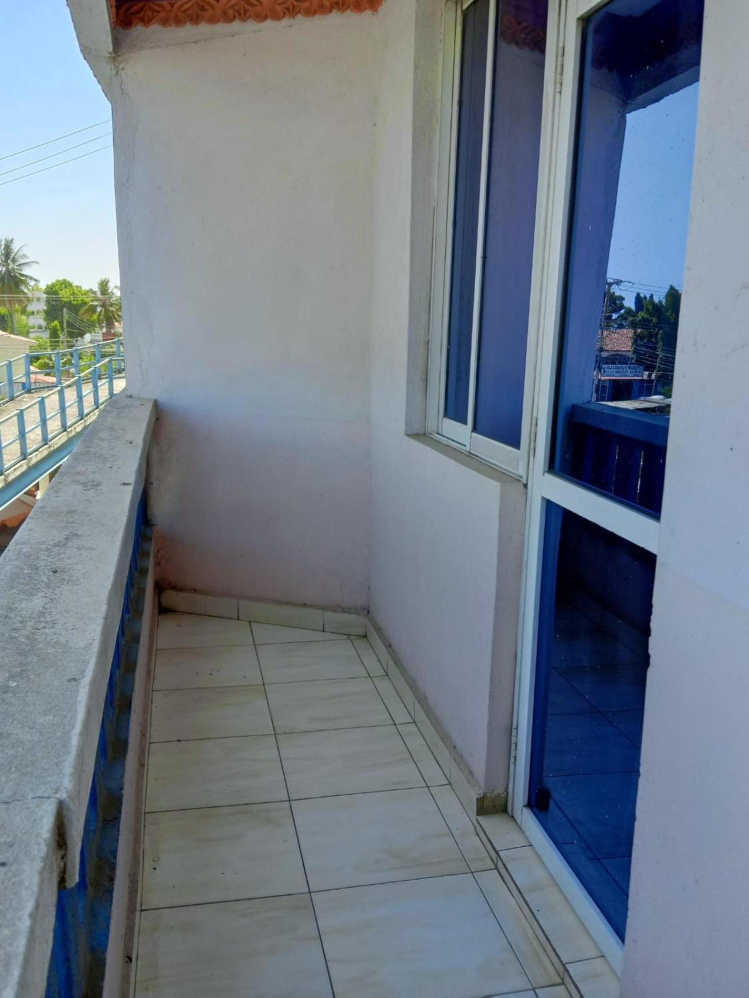 Checkpoint Inn Hotel, Mombasa Exterior photo
